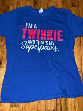 Women's Blue Graphic 'I'm a Twinkie' Short Sleeve Tee